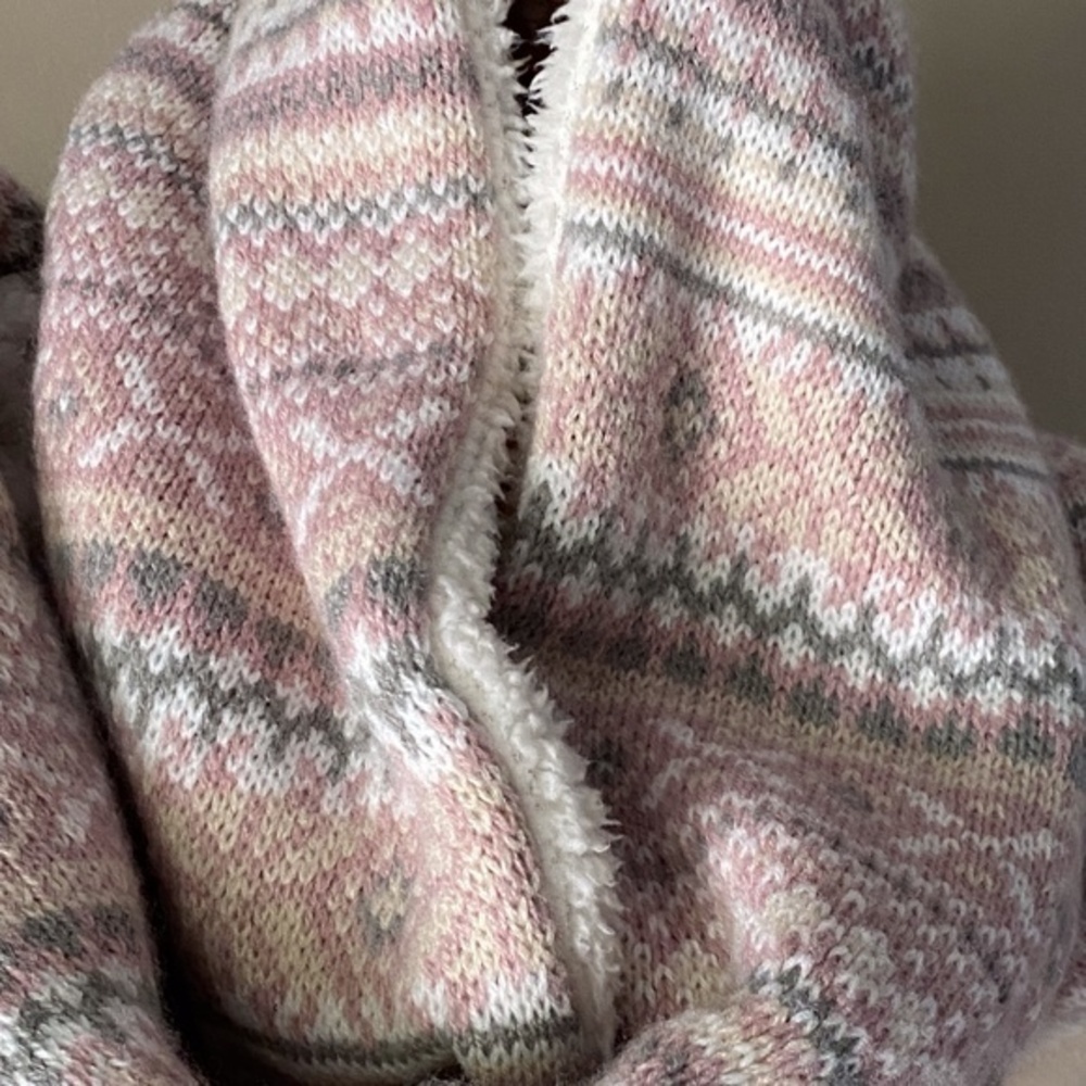 Anthropologie Pink Fair Isle Fleece Infinity Scarf - Picture 3 of 8